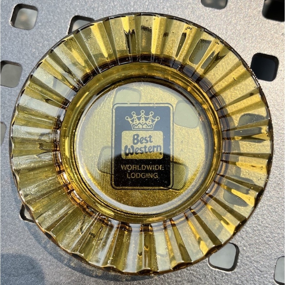 Vintage Glass Ashtray Lot of 3 Best Western, CHARADES RESTAURANT, Niagara Falls - Picture 4 of 7